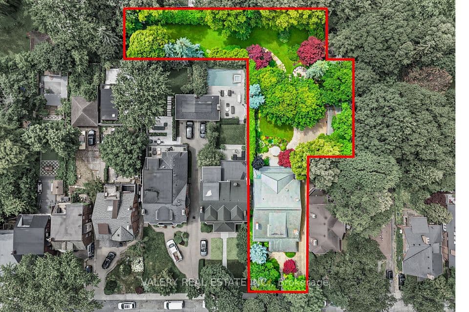 270 Indian Road, Toronto, ON M6R 2X2 – main photo