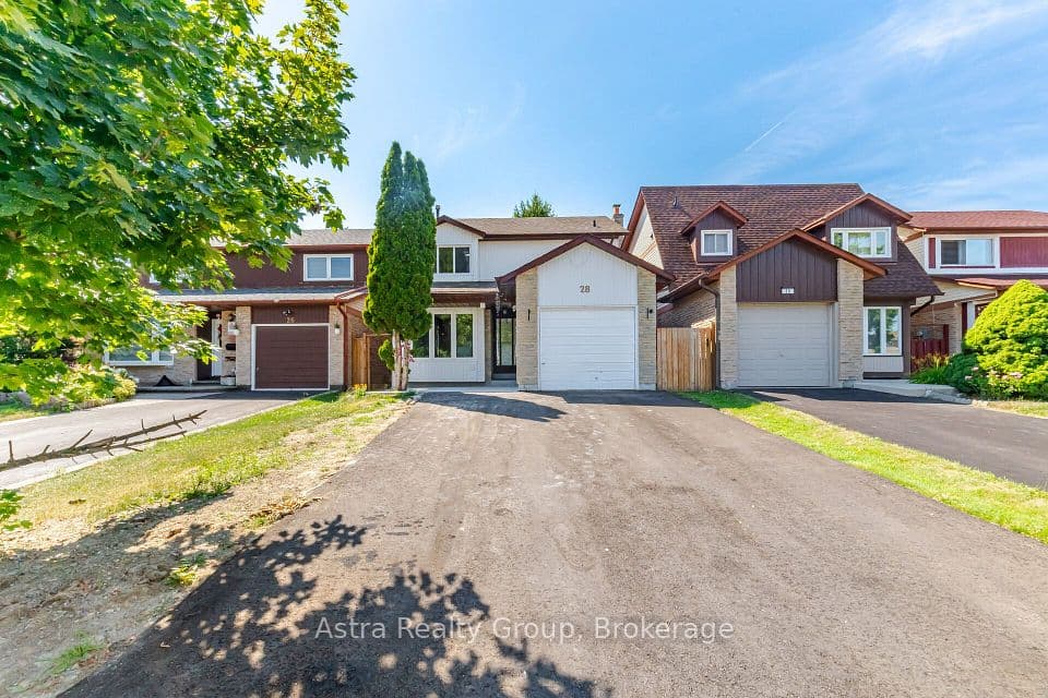 28 Borden Hill Court, Brampton, ON L6S 3K7 – photo 2