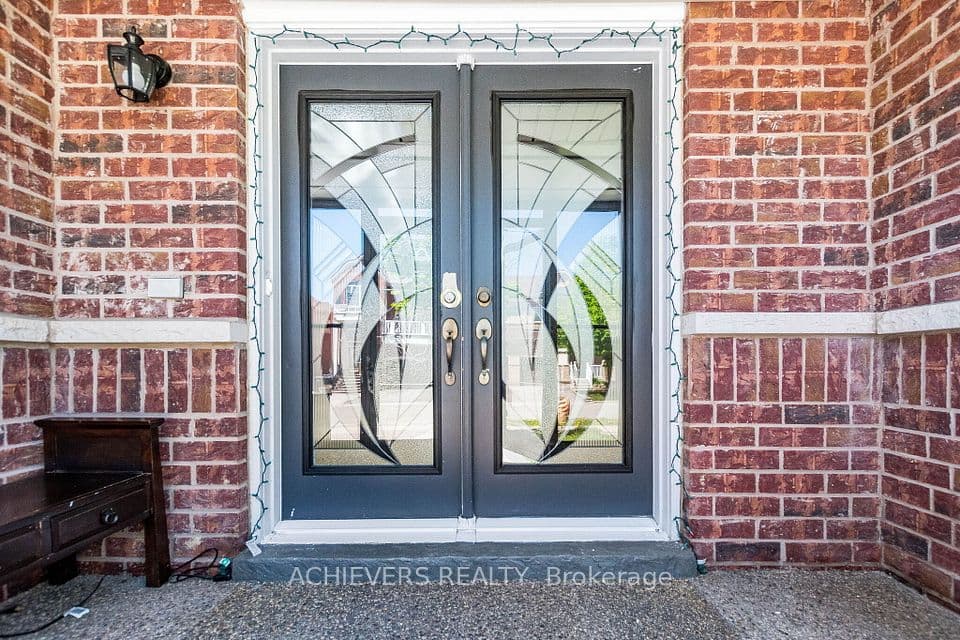 74 Charcoal Way, Brampton, ON L6Y 5R9 – photo 3