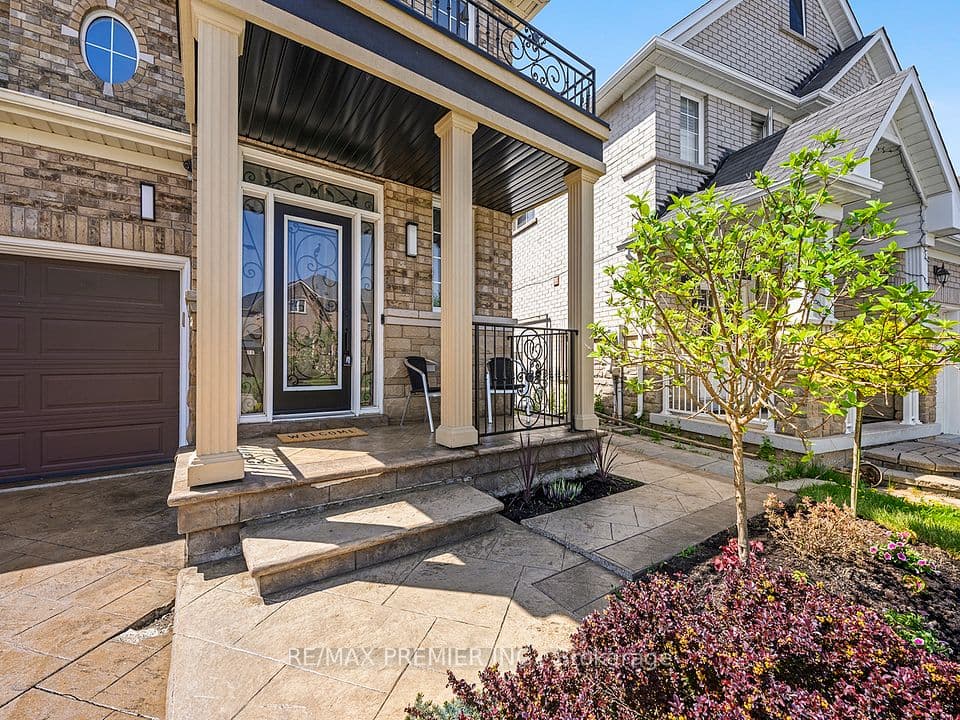 6 Lockburn Crescent, Brampton, ON L7A 3W7 – photo 3