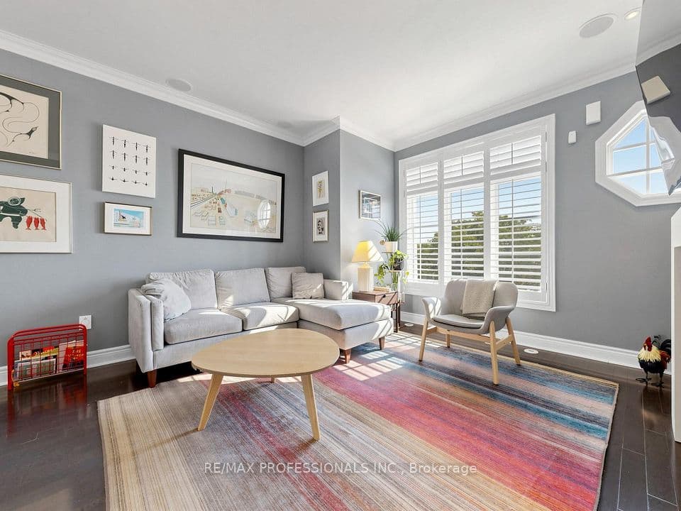 839C Oxford Street, Toronto, ON M8Z 0B3 – photo 2