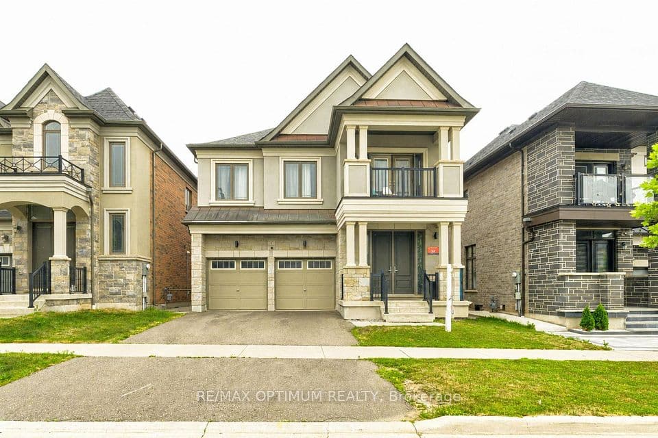 8 Lyle Way, Brampton, ON L6X 5P8 – main photo