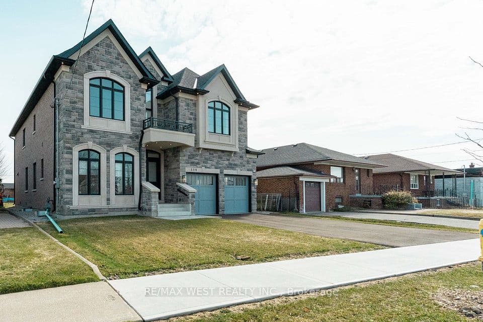 119 Jay Street, Toronto, ON M6L 2M3 – photo 2