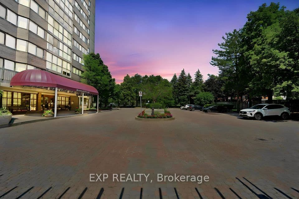 880 Dundas Street W 307, Mississauga, ON L5C 4H3 – photo 3