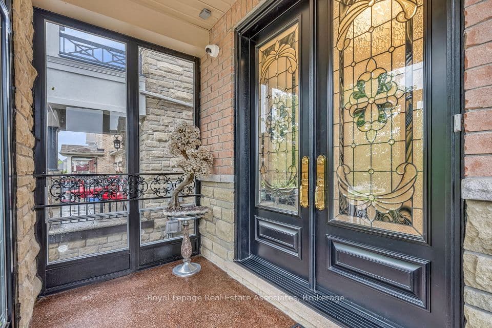 26 Silver Pond Drive, Halton Hills, ON L7G 0G6 – photo 3