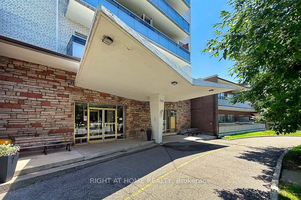 785 Brown's Line 1, Toronto, ON M8W 3V8 – photo 3