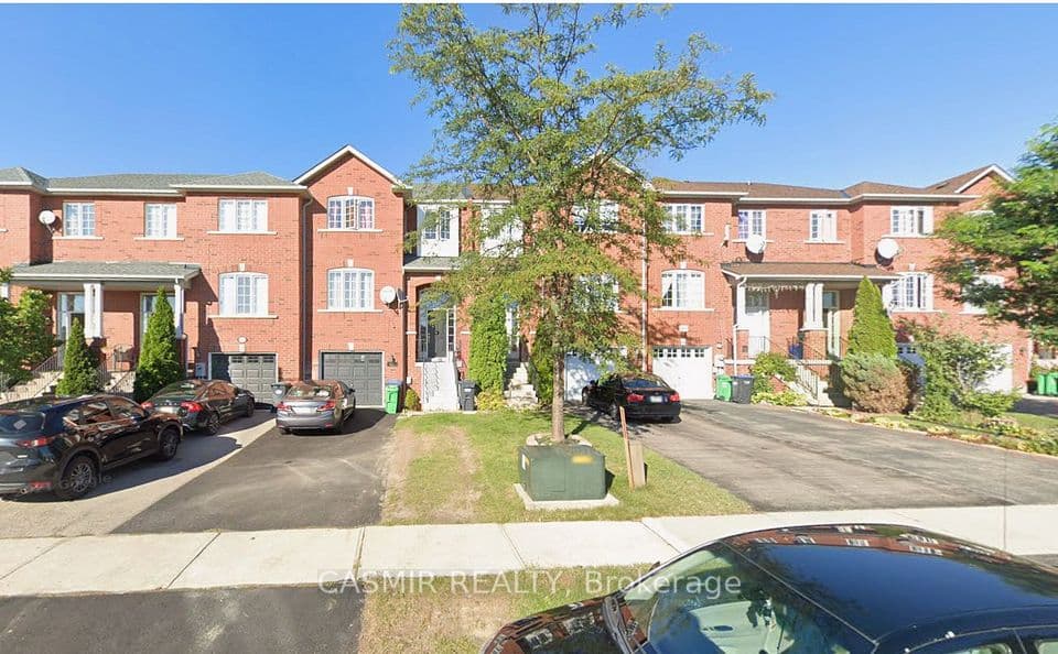827 Escobar Crescent, Mississauga, ON L5V 2S6 – main photo