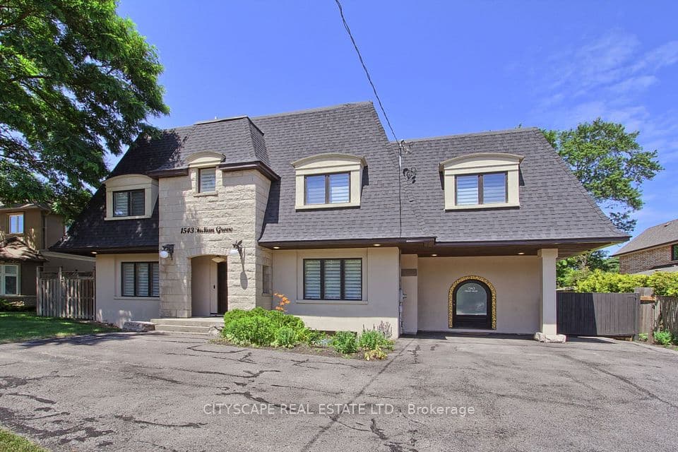 1543 Indian Grove, Mississauga, ON L5H 2S5 – photo 2