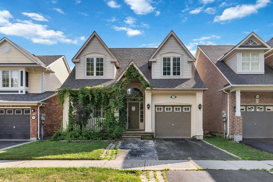 930 Lancaster Boulevard, Milton, ON L9T 6A4 – photo 2