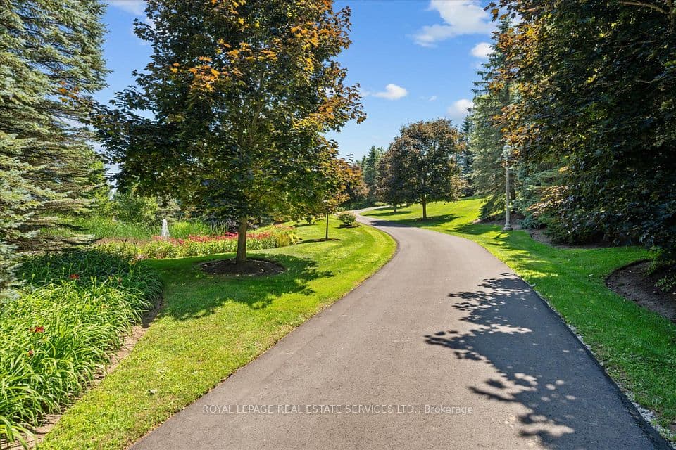 10090 Pineview Trail, Milton, ON L0P 1B0 – photo 3