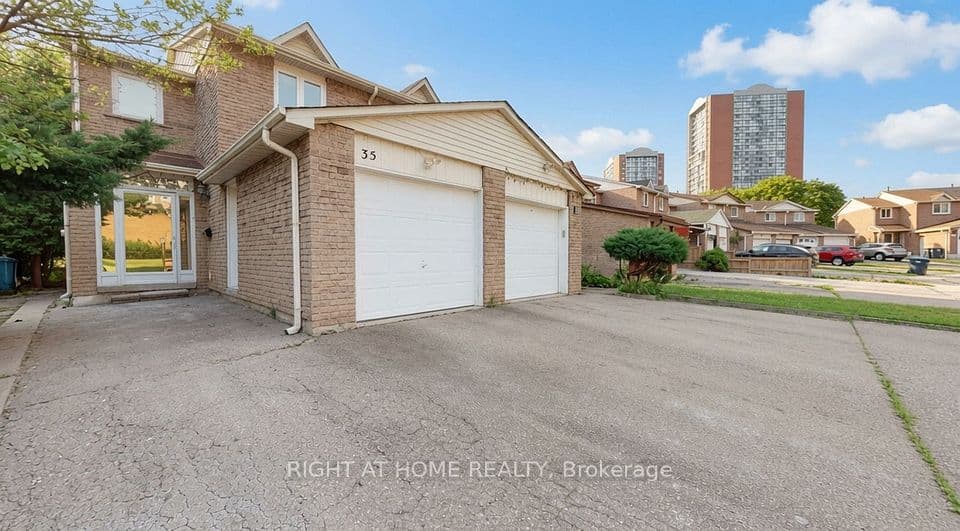 35 Chalfield Lane, Mississauga, ON L4Z 1K8 – photo 3