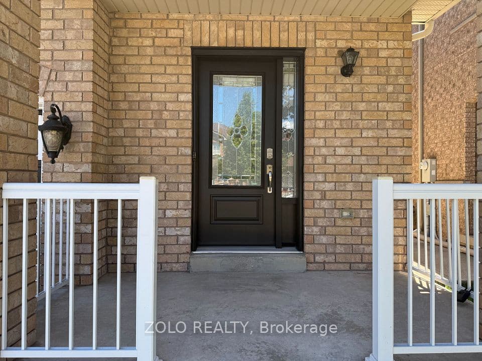 37 S Sewells Lane S, Brampton, ON L7A 2Z9 – photo 2