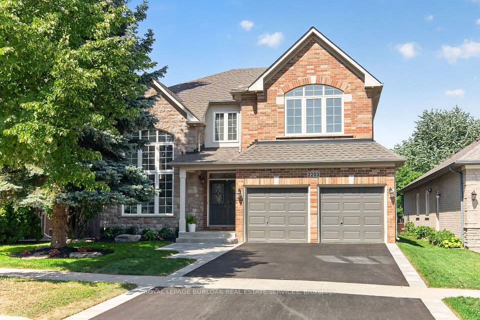 2203 Turnberry Road, Burlington, ON L7M 4P9 – main photo