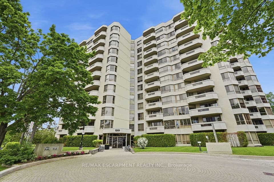 1201 North Shore Boulevard E 1003, Burlington, ON L7S 1Z5 – main photo