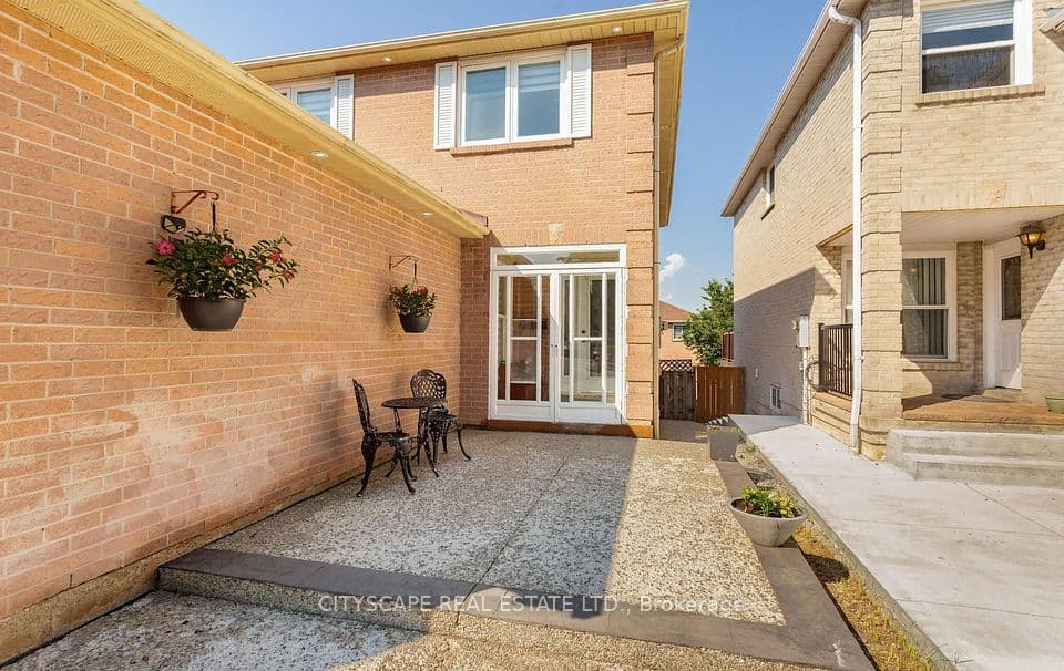 5259 Astwell Avenue, Mississauga, ON L5R 3H8 – photo 3