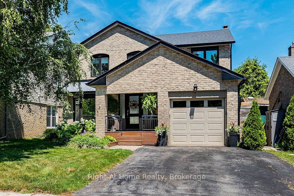 3287 Victoria Street, Oakville, ON L6L 5T5 – main photo