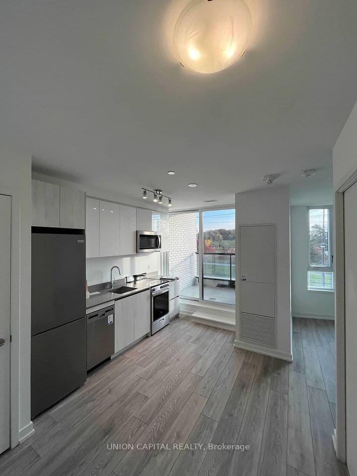 3100 Keele Street 320, Toronto, ON M3M 0E1 – main photo
