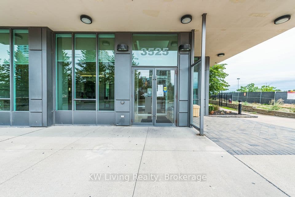 3525 Kariya Drive 1202, Mississauga, ON L5B 0C2 – photo 2