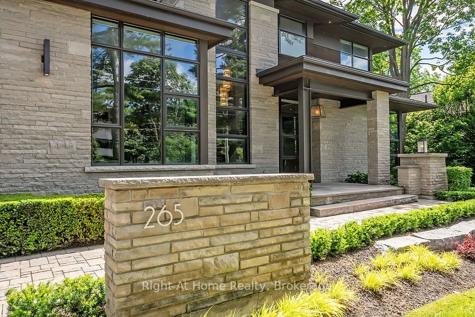 265 Maple Grove Drive, Oakville, ON L6J 4V6 – photo 2