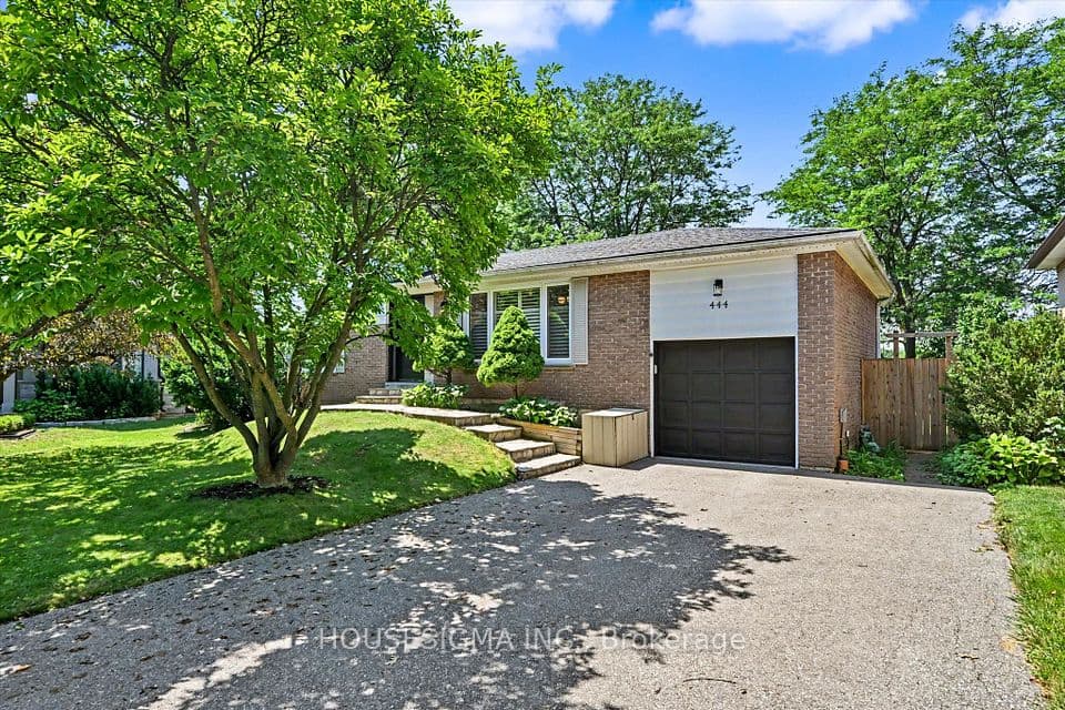 444 Withnell Crescent, Oakville, ON L6L 3L9 – main photo