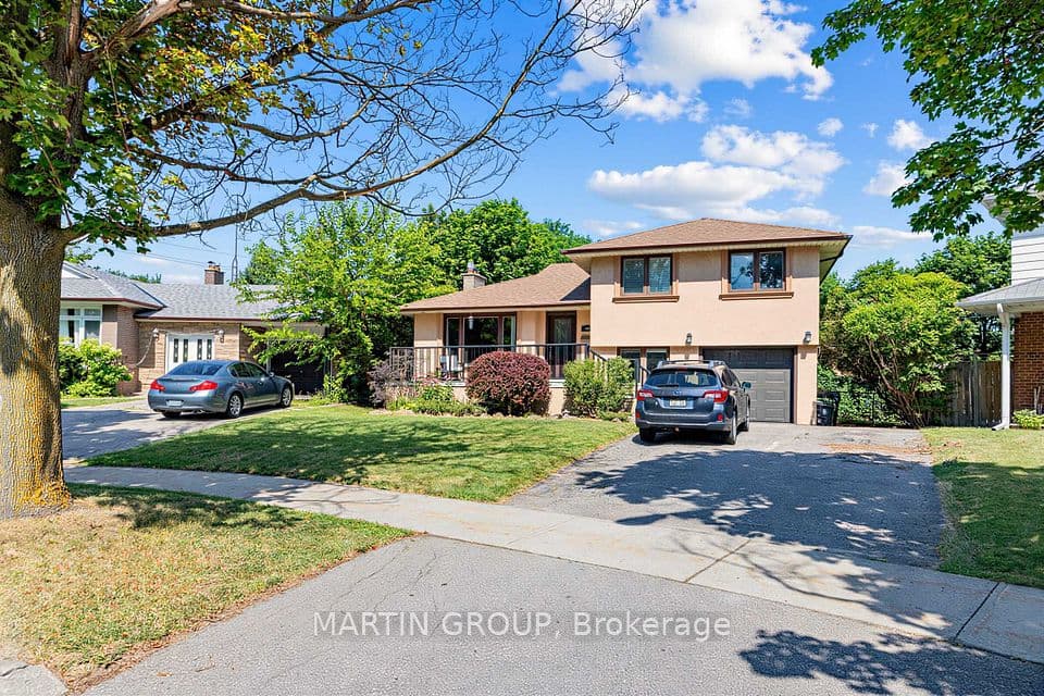 88 Rabbit Lane, Toronto, ON M9B 5S9 – main photo