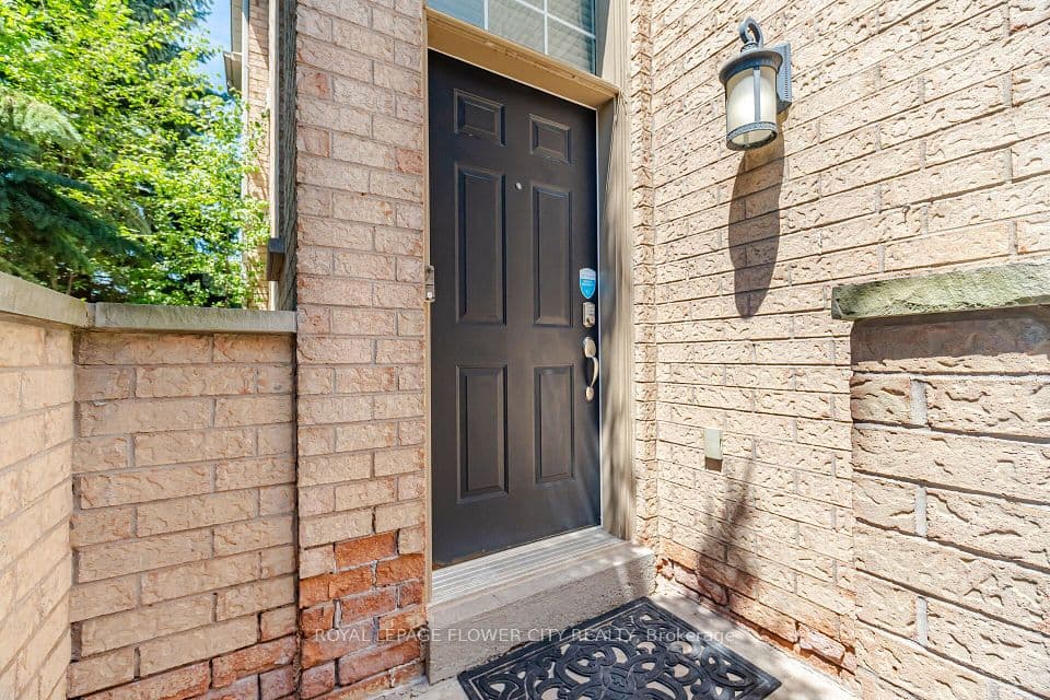 8305 McLaughlin Road S 2, Brampton, ON L6Y 5G3 – photo 3