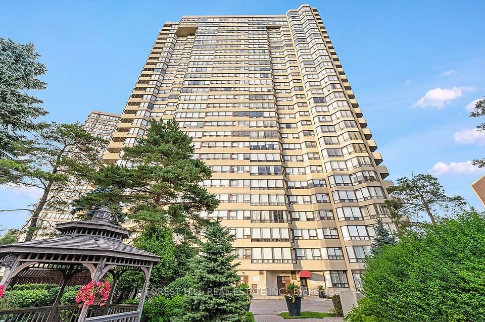 1300 Islington Avenue 2208, Toronto, ON M9A 5C4 – main photo