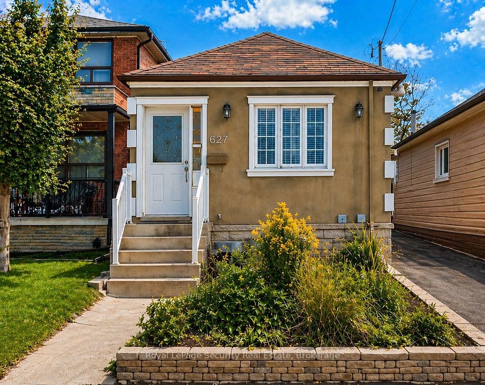 627 Caledonia Road, Toronto, ON M6E 4V7 – main photo