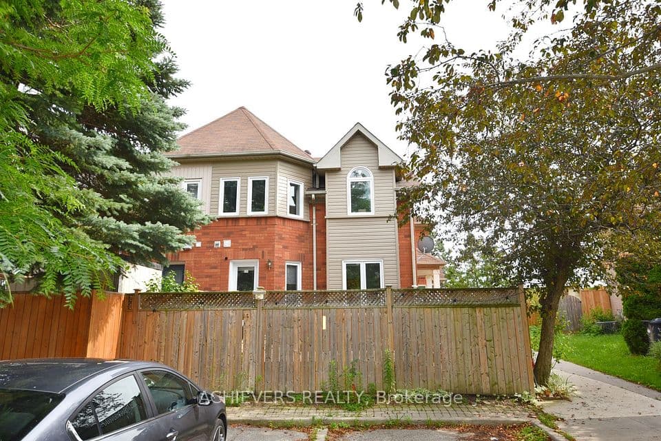 83 Clover Bloom Road, Brampton, ON L6R 1S4 – photo 2