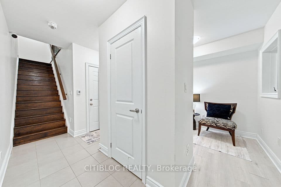 250 Royalton Common N/A 77, Oakville, ON L6H 0N2 – photo 2