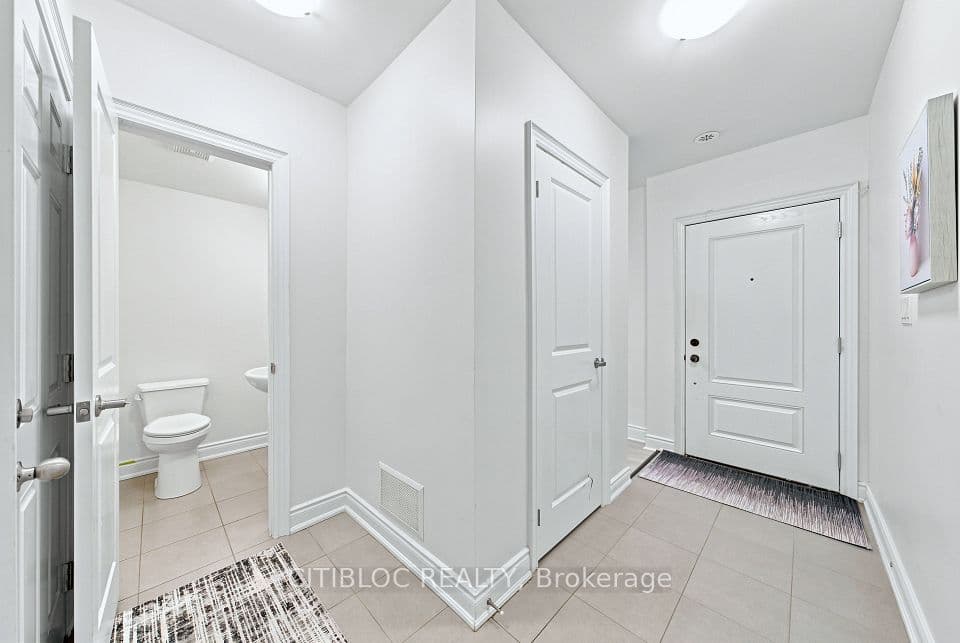 250 Royalton Common N/A 77, Oakville, ON L6H 0N2 – photo 3