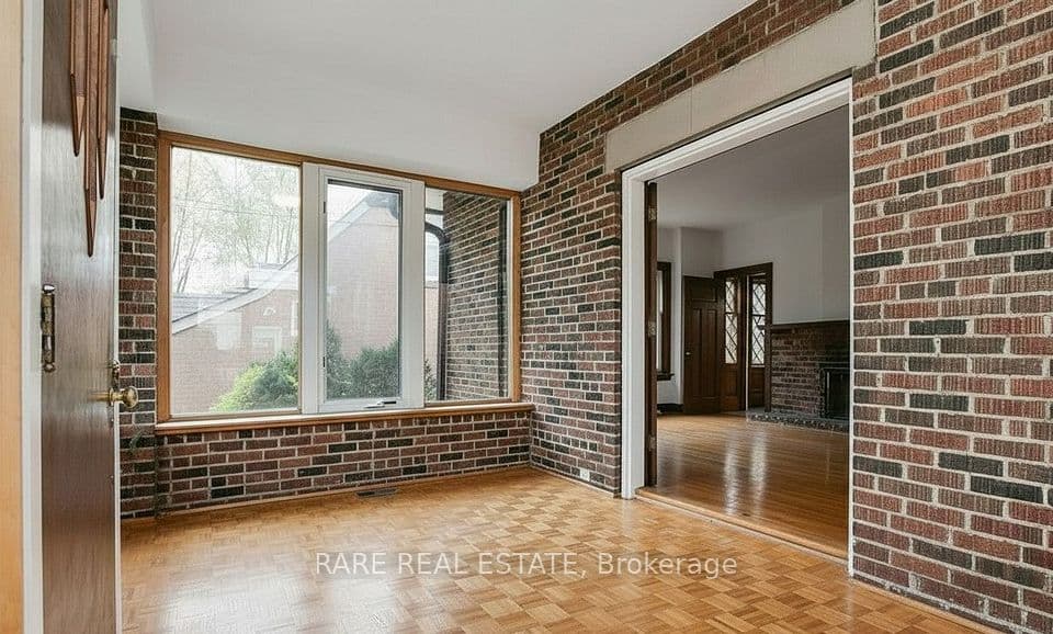 224 Ellis Avenue, Toronto, ON M6S 2X2 – photo 2