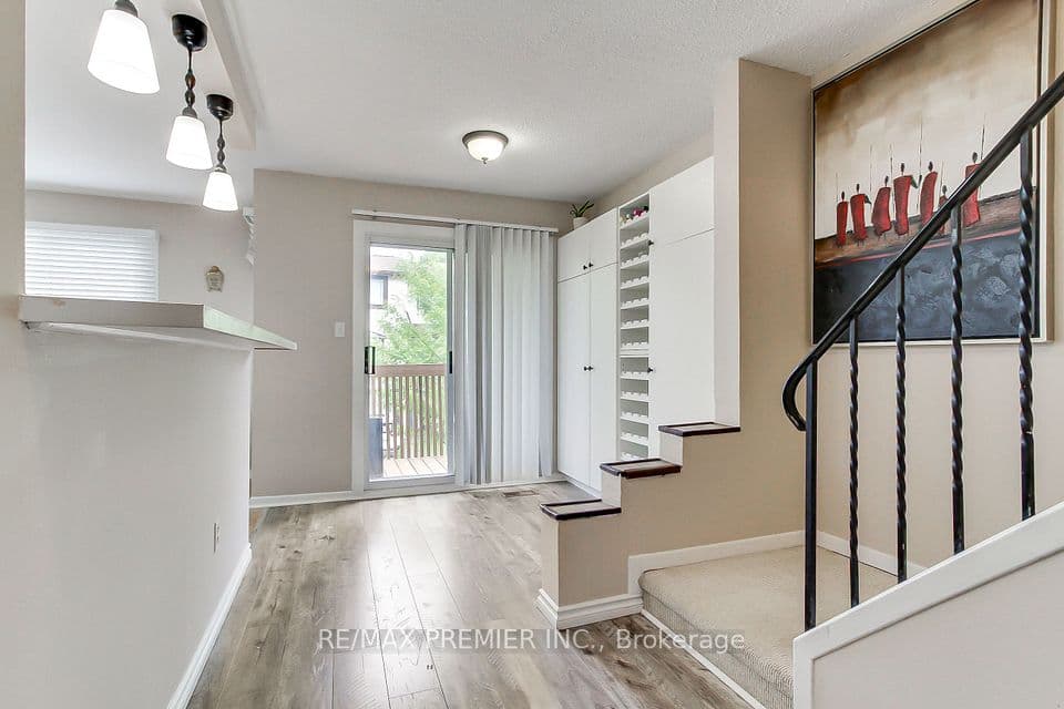 2651 Aquitaine Avenue 56, Mississauga, ON L5N 1V5 – photo 2