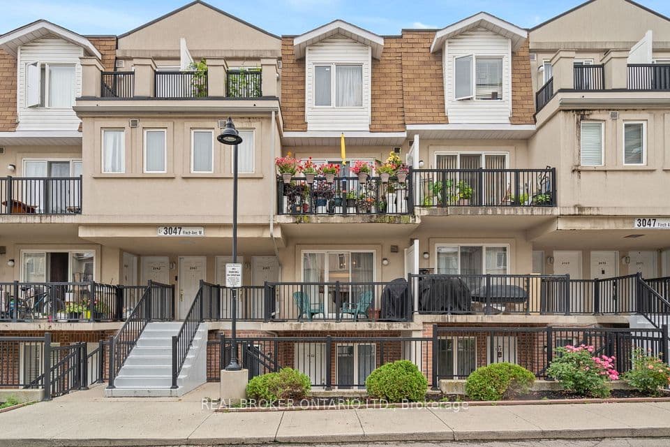 3047 Finch Avenue W 2066, Toronto, ON M9M 0A5 – main photo