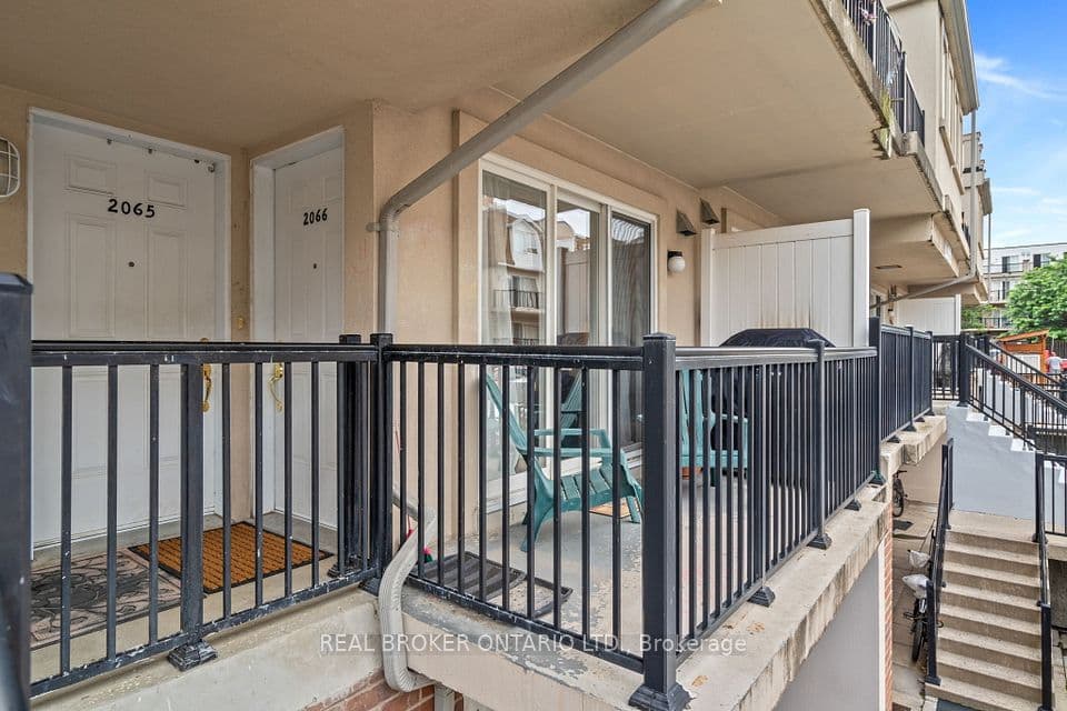 3047 Finch Avenue W 2066, Toronto, ON M9M 0A5 – photo 3