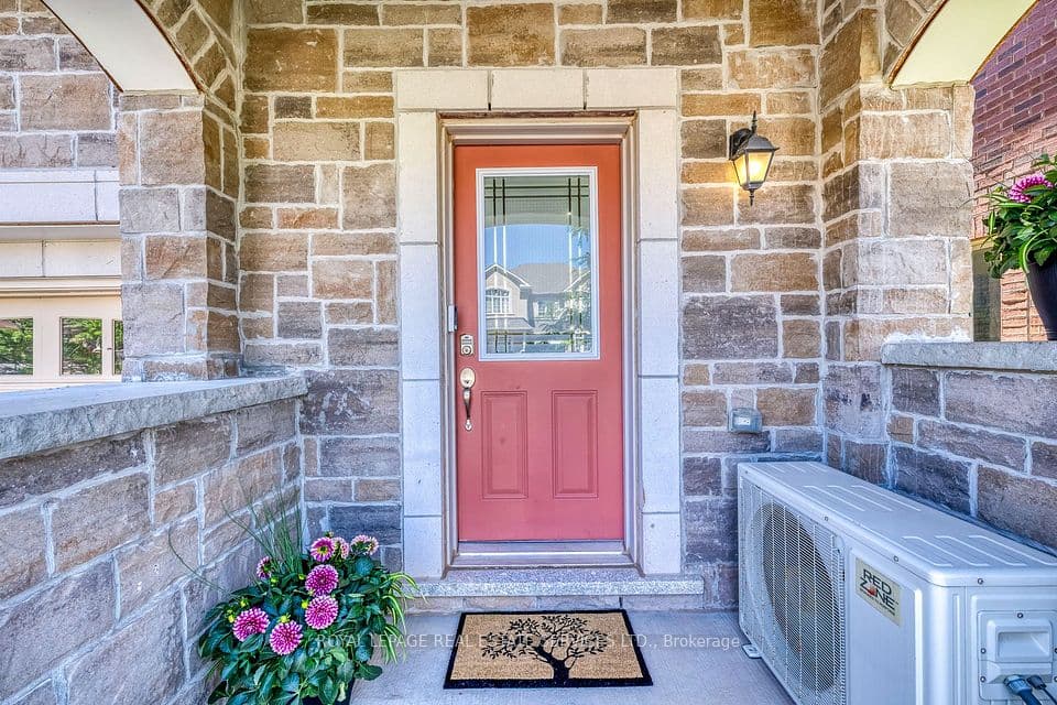 486 Silver Maple Road, Oakville, ON L6H 3P6 – photo 3