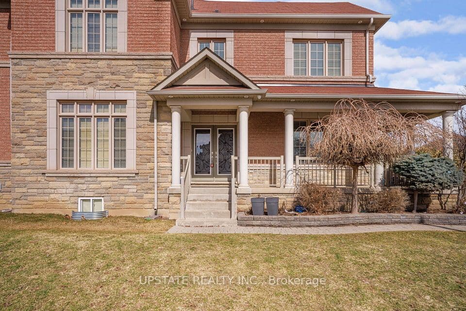 2 Beachville Circle, Brampton, ON L6X 0V4 – photo 2