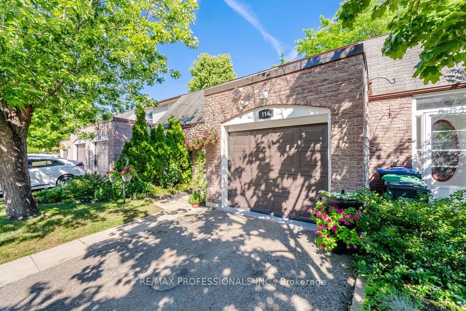 2440 Bromsgrove Road 114, Mississauga, ON L5J 4J7 – photo 3