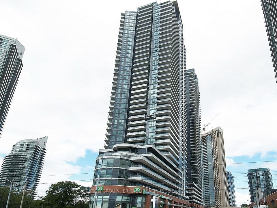 2212 Lake Shore Boulevard W 907, Toronto, ON M8V 0C2 – main photo