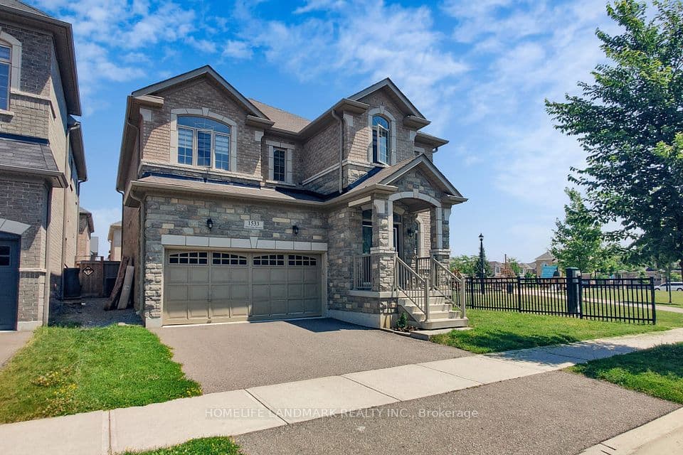 1533 Devine Point, Milton, ON L9E 1H6 – photo 2