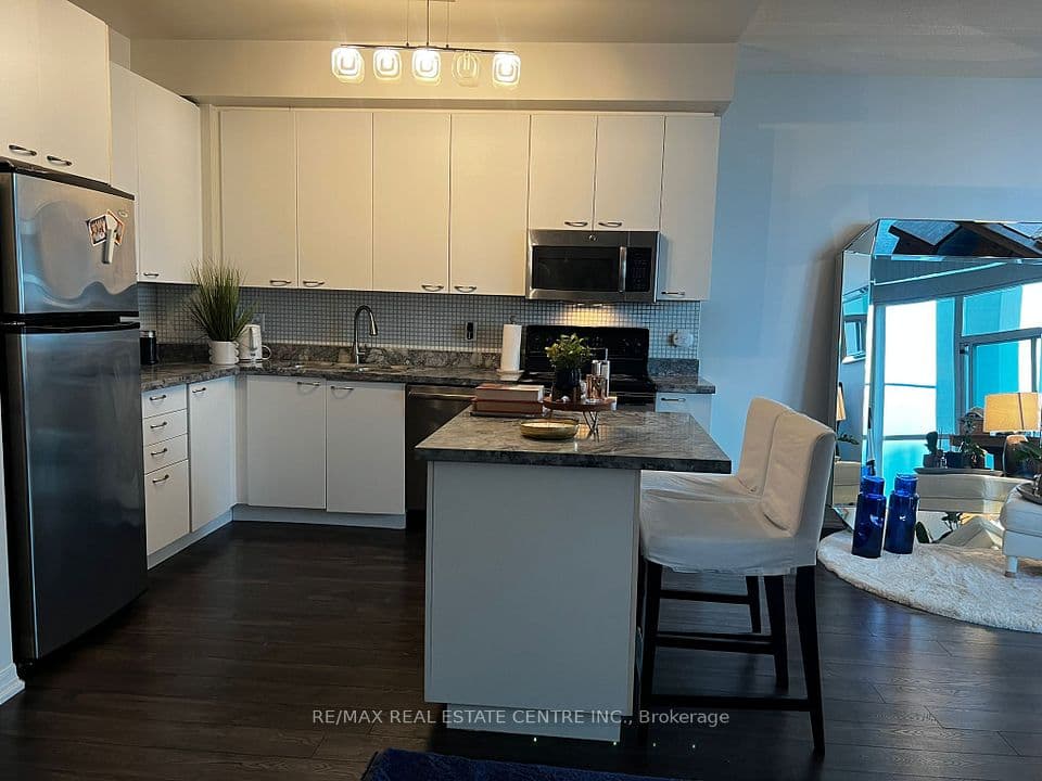 3939 Duke Of York Boulevard 913, Mississauga, ON L5B 4N2 – photo 3