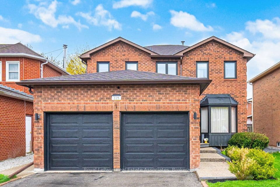 225 Barber Drive, Halton Hills, ON L7G 5K5 – main photo