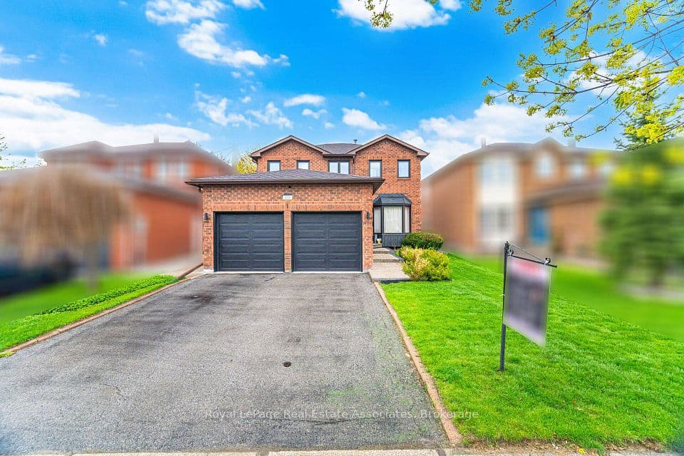 225 Barber Drive, Halton Hills, ON L7G 5K5 – photo 2
