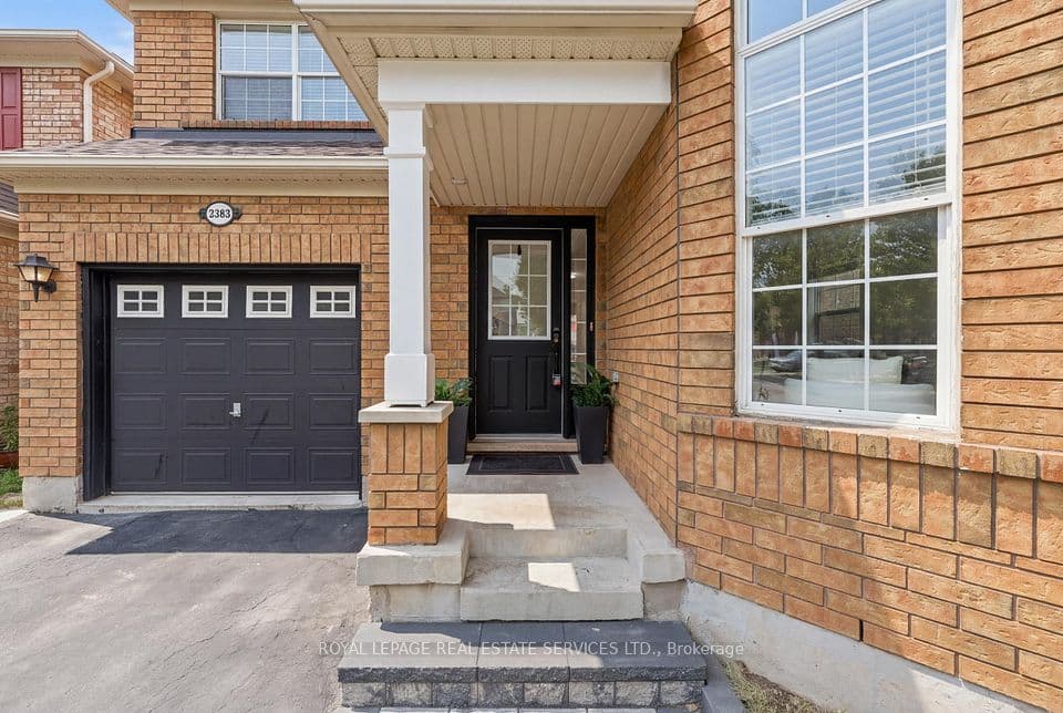 2382 Falkland Crescent, Oakville, ON L6M 4Y1 – photo 3
