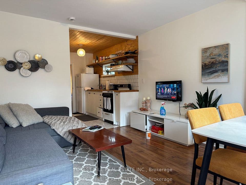 325 Westmoreland Avenue N, Toronto, ON M6H 3A6 – photo 2