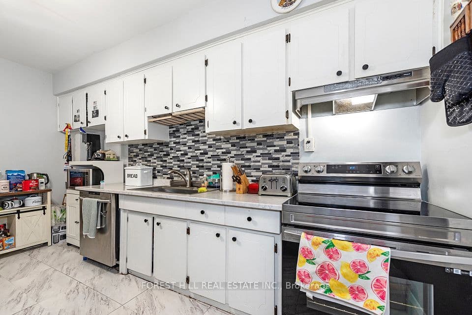 413 Westmoreland Avenue N, Toronto, ON M6H 3A6 – photo 3
