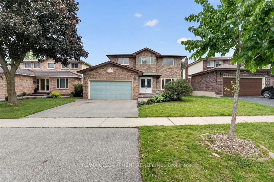 2450 Overton Drive, Burlington, ON L7P 4B5 – photo 3