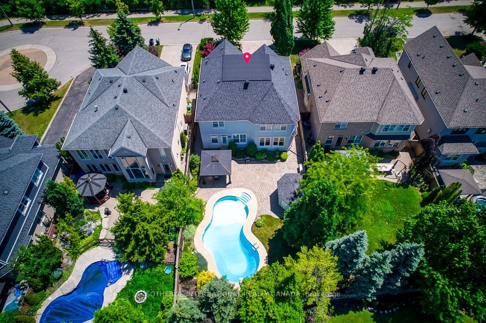 549 Renshaw Court, Mississauga, ON L5H 4L6 – photo 3