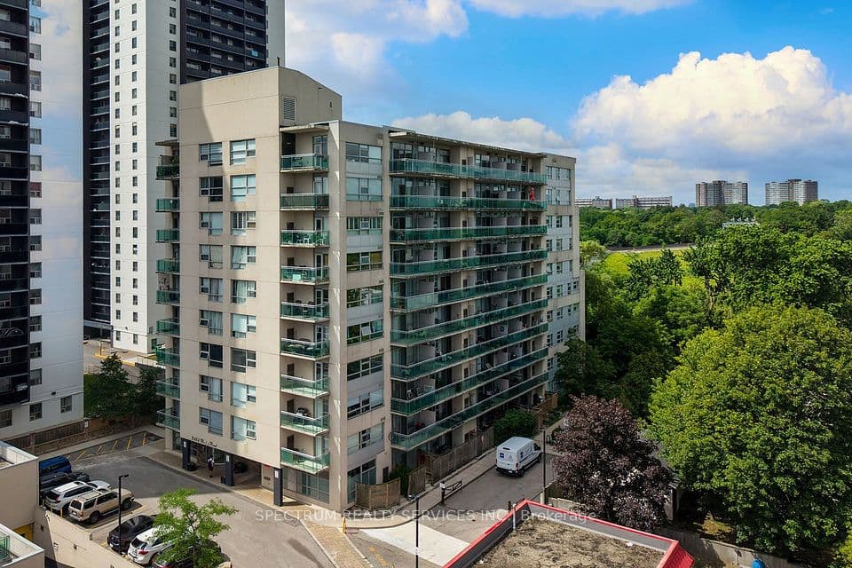 2464 Weston Road 406, Toronto, ON M9N 0A2 – main photo