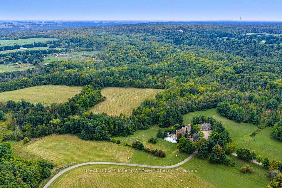 2097 Grange Side Road, Caledon, ON L7C 0E7 – main photo